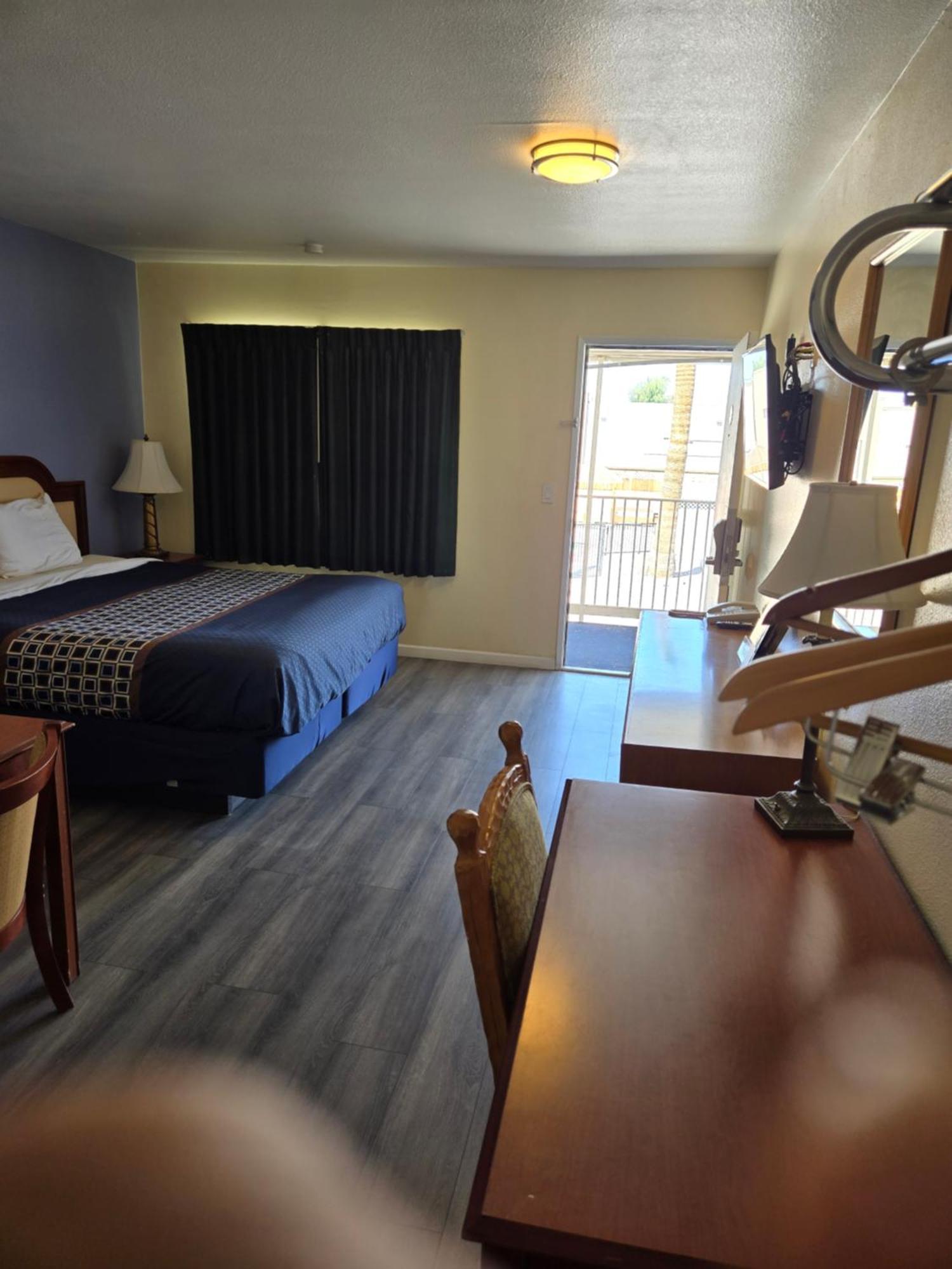Rodeway Inn & Suites Blythe I-10 Exteriör bild
