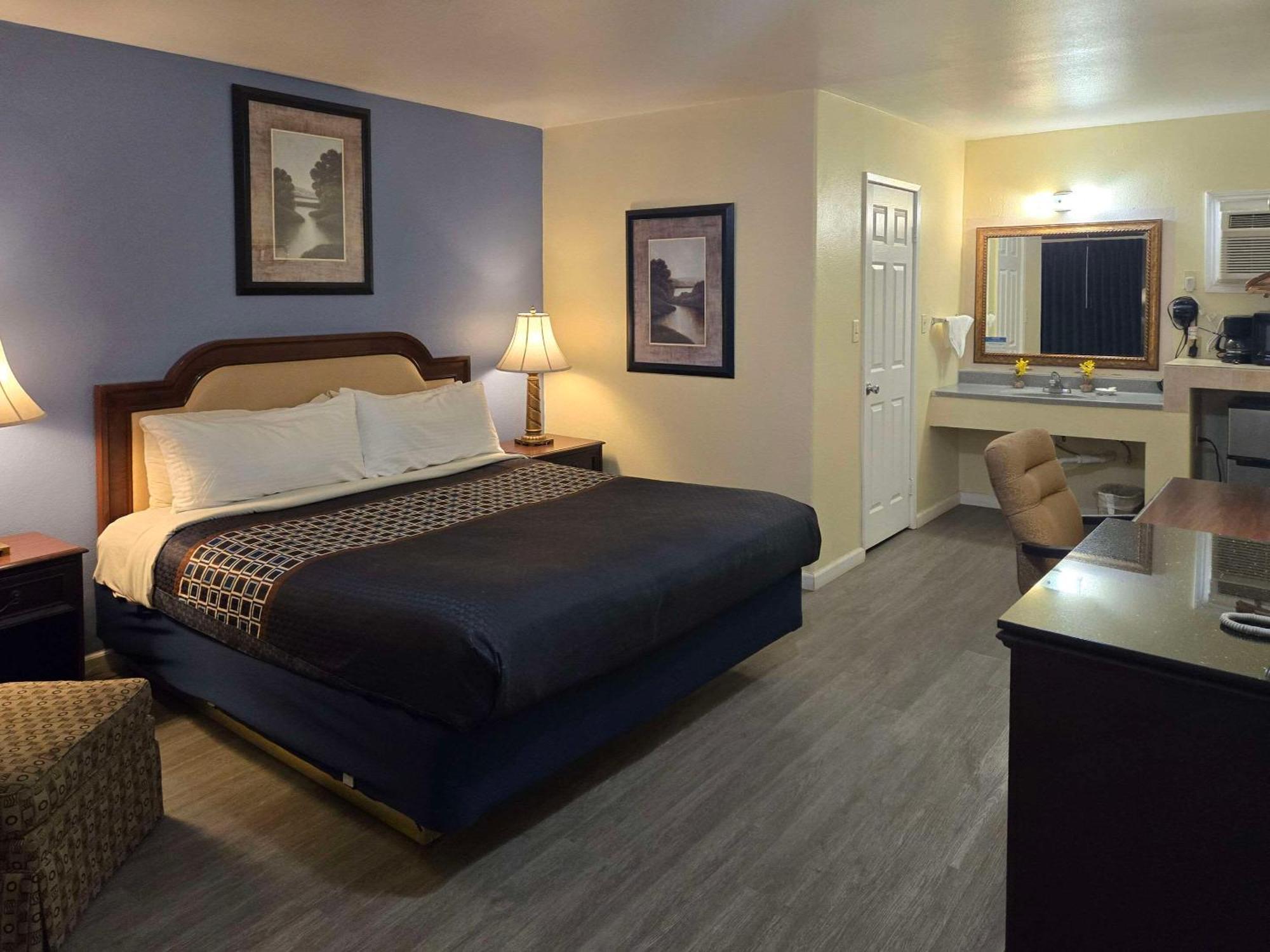 Rodeway Inn & Suites Blythe I-10 Exteriör bild