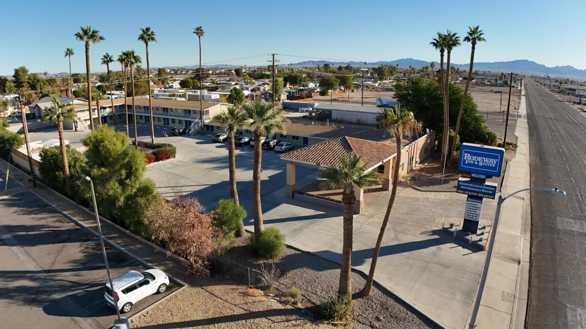 Rodeway Inn & Suites Blythe I-10 Exteriör bild