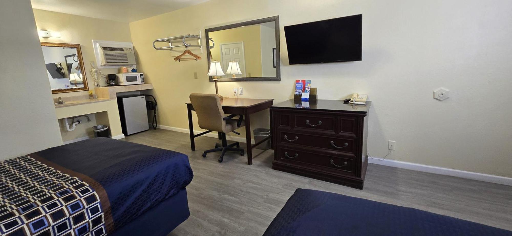 Rodeway Inn & Suites Blythe I-10 Exteriör bild